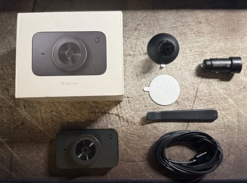Περισσότερες πληροφορίες για "Xiaomi Mi Dash Cam"