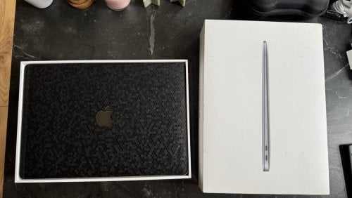 Περισσότερες πληροφορίες για "Apple MacBook Air 13 M1 8-Core/8GB/256GB"