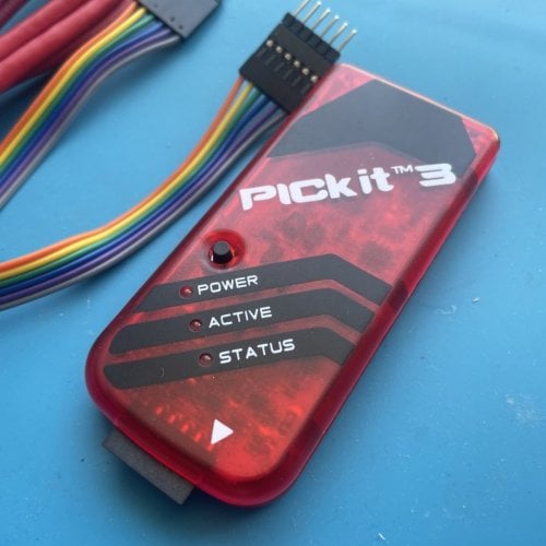 Περισσότερες πληροφορίες για "PICkit 3.0 Debugger Programmer Emulator"