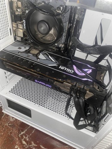 Περισσότερες πληροφορίες για "SAPPHIRE VEGA 64 NITRO+"
