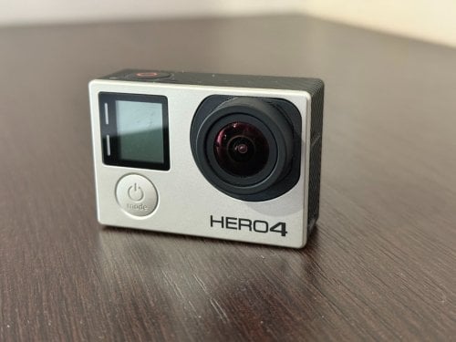 Περισσότερες πληροφορίες για "GoPro Hero 4 Black + Accessories"