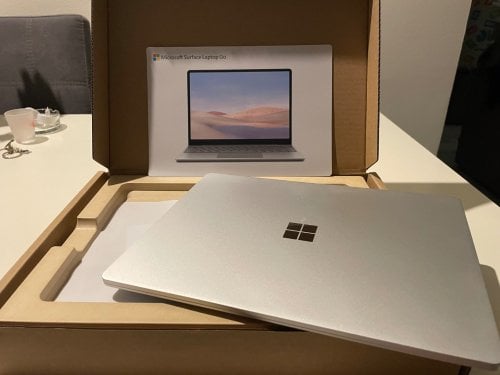 Περισσότερες πληροφορίες για "Microsoft Surface Laptop Go"