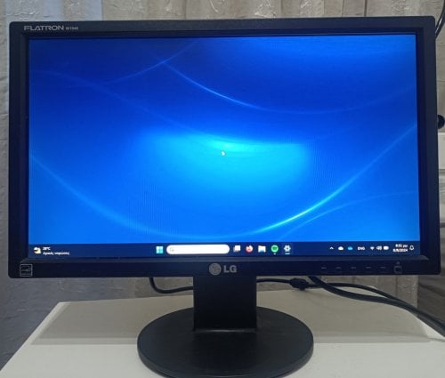 Περισσότερες πληροφορίες για "LG Flatron W1946 (18,5")"