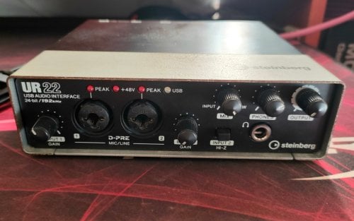 Περισσότερες πληροφορίες για "Steinberg UR22 USB Audio Interface με όλα τα παρελκόμενα"