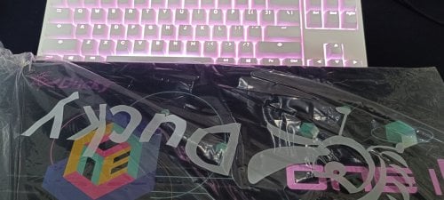 Περισσότερες πληροφορίες για "(ΝΕΑ ΤΙΜΗ) Ducky One 3 TKL Gaming Cherry MX Brown RGB"