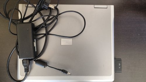 Περισσότερες πληροφορίες για "Laptop Fujitsu SIEMENS AMILO L-6820"