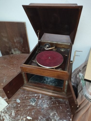 Περισσότερες πληροφορίες για "Γραμμόφωνο παλιό"