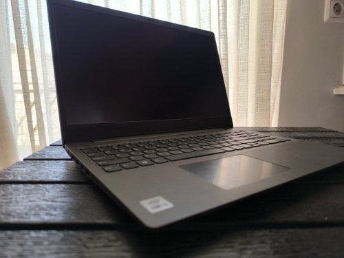 Lenovo V15 IIL