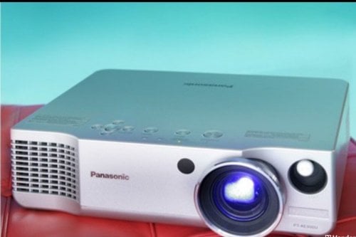 Περισσότερες πληροφορίες για "Home cinema projector Panasonic pt ae900"