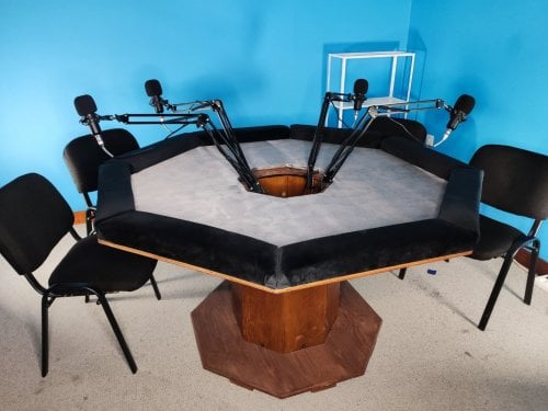 Περισσότερες πληροφορίες για "Πλήρες Podcast Set προς πώληση – Έτοιμο για χρήση!"