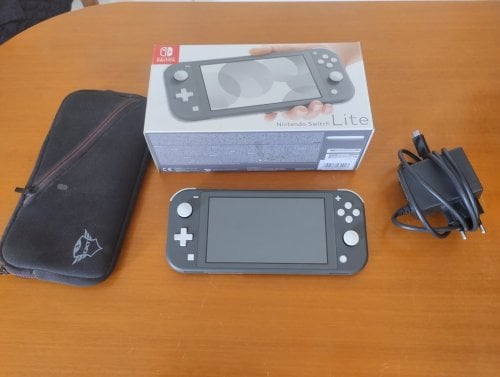 Περισσότερες πληροφορίες για "Nintendo Switch Lite"