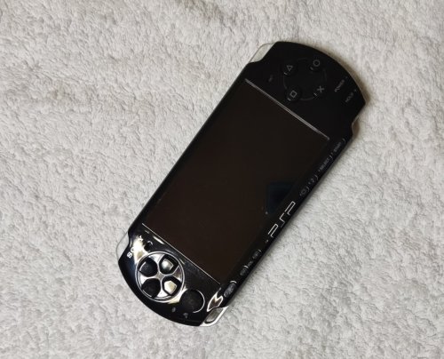 Περισσότερες πληροφορίες για "PSP 3004 με περασμένο CFW"