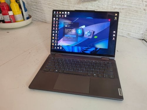 Περισσότερες πληροφορίες για "Lenovo Yoga 7 2-in-1 14AHP9 14" OLED Touchscreen (Ryzen 7-8840HS/16GB/1TB SSD"