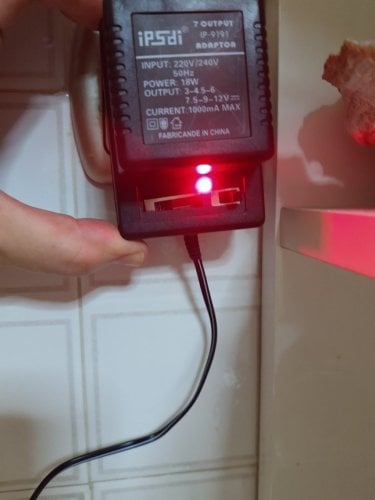 Περισσότερες πληροφορίες για "AC/DC ADAPTOR DELUXE UNIVERSAL 18W"