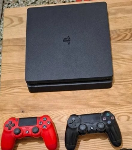 Περισσότερες πληροφορίες για "Ps4 με δύο παιχνίδια"