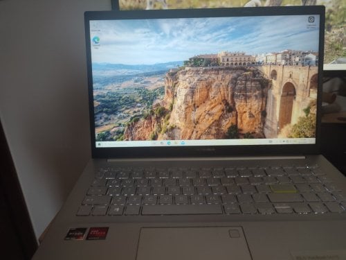 Περισσότερες πληροφορίες για "ASUS VivoBook 16GB ram"