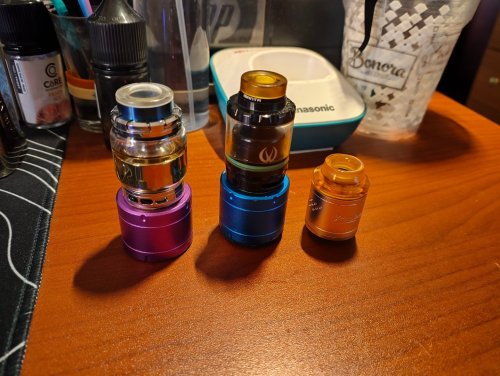 Περισσότερες πληροφορίες για "Kylin RTA + Manta RTA + Geekvape Peerless RDA"