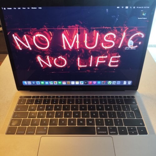 Περισσότερες πληροφορίες για "Macbook pro 2017 500gb/16gb ram"