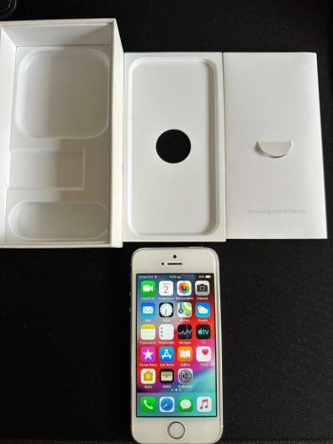 Περισσότερες πληροφορίες για "Apple iPhone 5S (Ασημί/16 GB)"