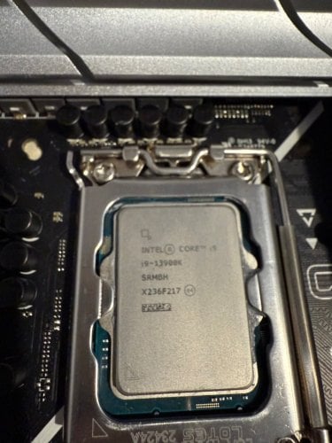 Περισσότερες πληροφορίες για "Asus z790 prime a + 13900k i9"