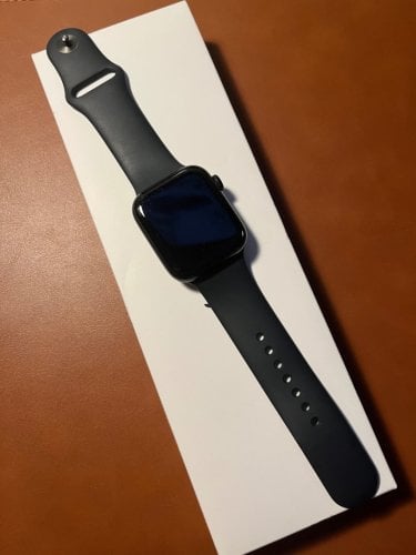 Περισσότερες πληροφορίες για "Apple Watch SE (44mm/Μαύρο) 2nd Gen"