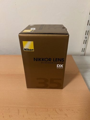 Περισσότερες πληροφορίες για "NIKON AF-S 35mm f/1,8 G DX"