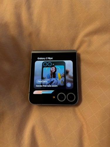 Περισσότερες πληροφορίες για "Samsung galaxy z flip 6 Verizon"