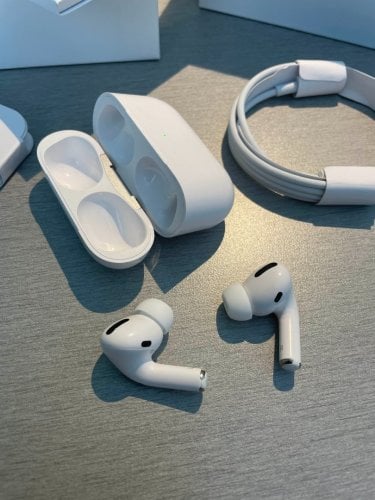 Περισσότερες πληροφορίες για "Apple AirPods Pro (2nd generation) (Άσπρο)"