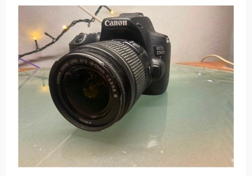 Περισσότερες πληροφορίες για "Canon eos250d+ extras"