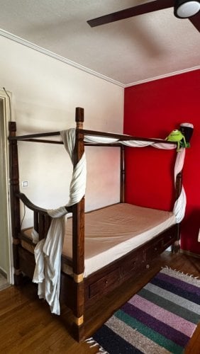 Περισσότερες πληροφορίες για "Ημίδιπλο κρεβάτι χειροποίητο"