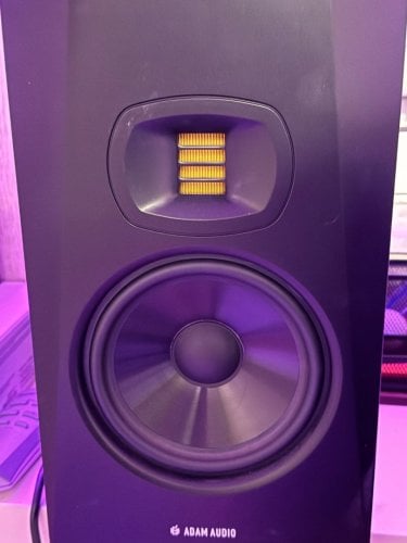 Περισσότερες πληροφορίες για "Adam T7V studio monitors"