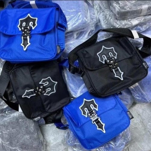 Περισσότερες πληροφορίες για "trapstar bags (mono maura)"