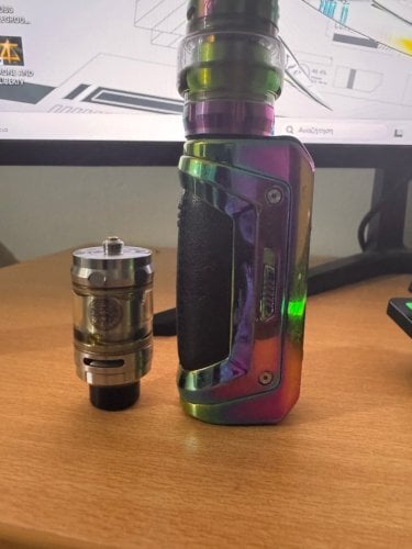 Περισσότερες πληροφορίες για "GEEKVAPE με 2 κεφαλές zues"