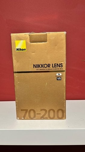 Περισσότερες πληροφορίες για "Nikon 70-200 F 2.8 G"
