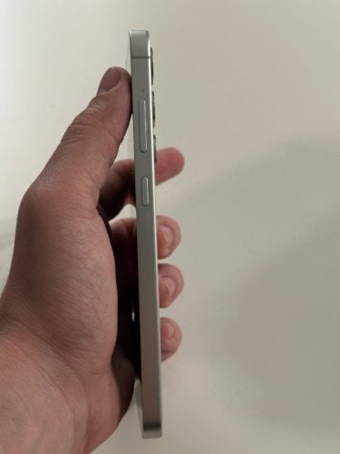 Περισσότερες πληροφορίες για "Samsung Galaxy S24+ 256"