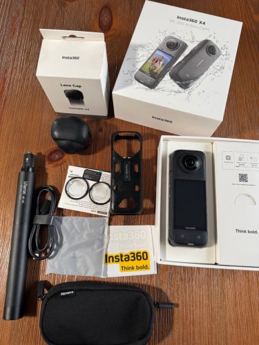 Περισσότερες πληροφορίες για "Insta 360 x4"