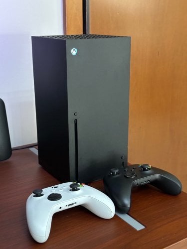 Περισσότερες πληροφορίες για "Microsoft Xbox Series X"
