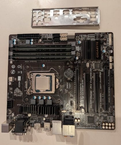 Περισσότερες πληροφορίες για "Gigabyte GA-Β85M-D3H μητρικη κάρτα με CPU/RAM"