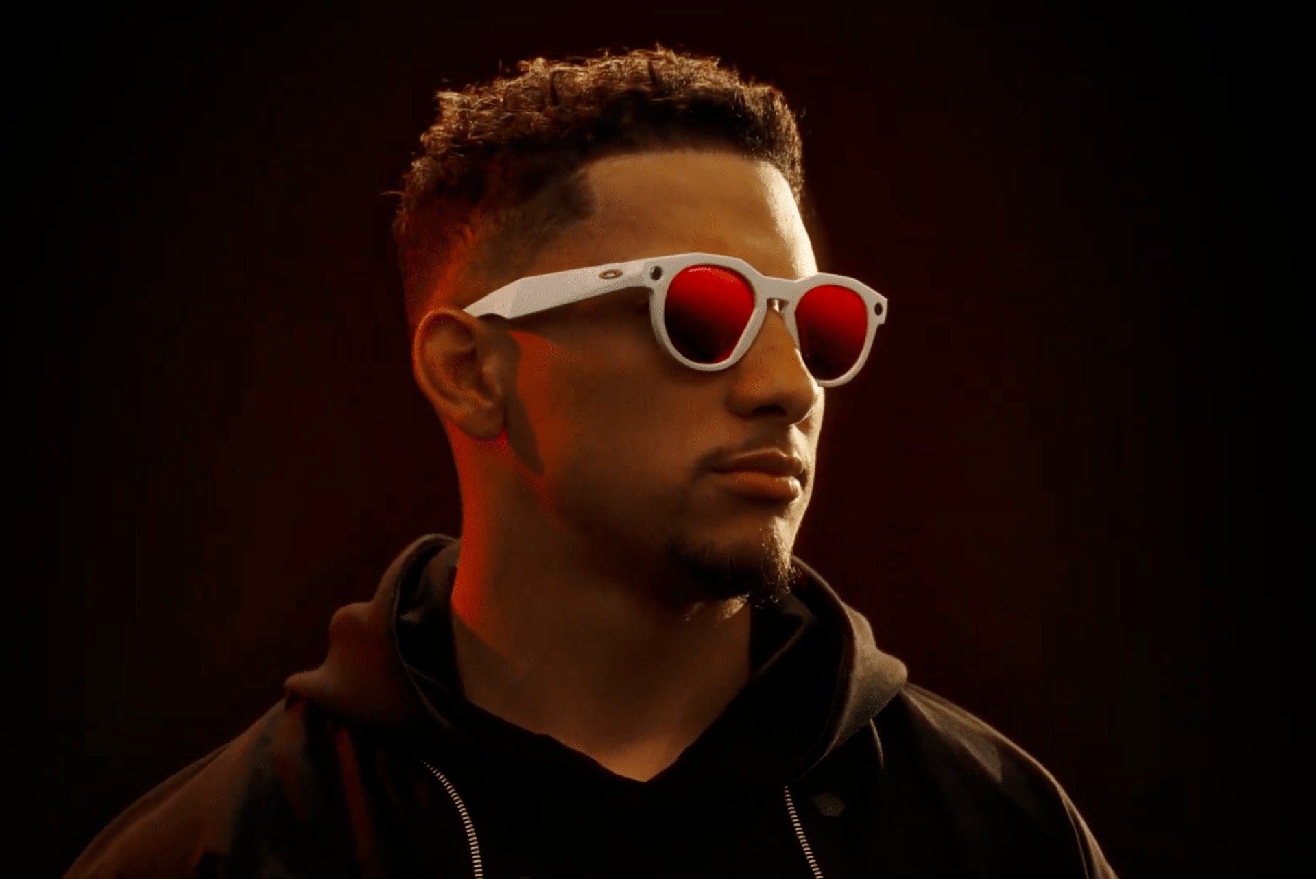 Νέα έξυπνα γυαλιά Oakley από τη Meta με βελτιωμένη εγγραφή βίντεο και μεγαλύτερη διάρκεια μπαταρίας