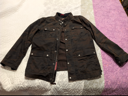 Περισσότερες πληροφορίες για "Iron and Resin Raider Jacket"