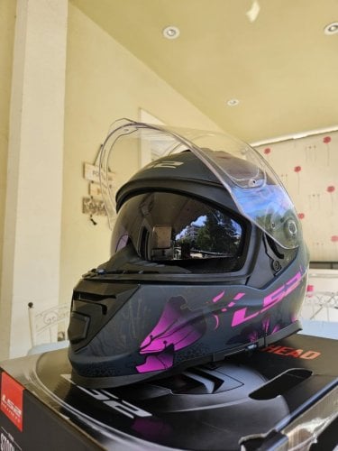 Περισσότερες πληροφορίες για "Κράνος LS2 STORM II MATT-BLACK-PINK XS"