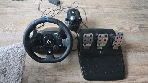 Περισσότερες πληροφορίες για "Logitech g923"