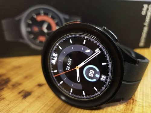 Περισσότερες πληροφορίες για "Samsung Galaxy Watch5 Pro Titanium 45mm Αδιάβροχο με Παλμογράφο (Black)"