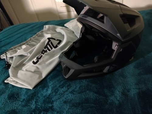 Περισσότερες πληροφορίες για "Κράνος LEATT MTB ENDURO 4.0 V21.1 BLACK MEDIUM"