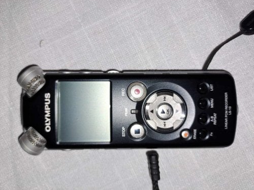 Περισσότερες πληροφορίες για "Olympus LS-10 Linear PCM Recorder"