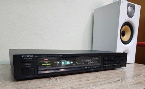 Περισσότερες πληροφορίες για "Onkyo FM Tuner"