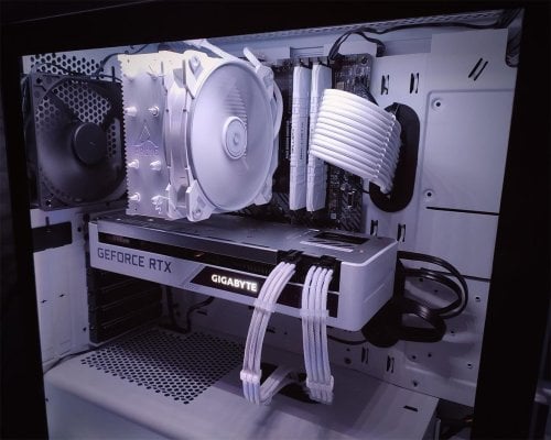 Περισσότερες πληροφορίες για "Gigabyte GeForce RTX 3070 VISION OC 8G (rev. 2.0)"
