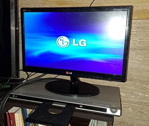 Περισσότερες πληροφορίες για "LG TV 19" + LG DVD"