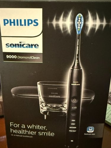 Περισσότερες πληροφορίες για "Philips Sonicare Diamond Clean 9000"