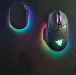 Περισσότερες πληροφορίες για "Basilisk v3 pro wireless + wireless charging mouse dock"